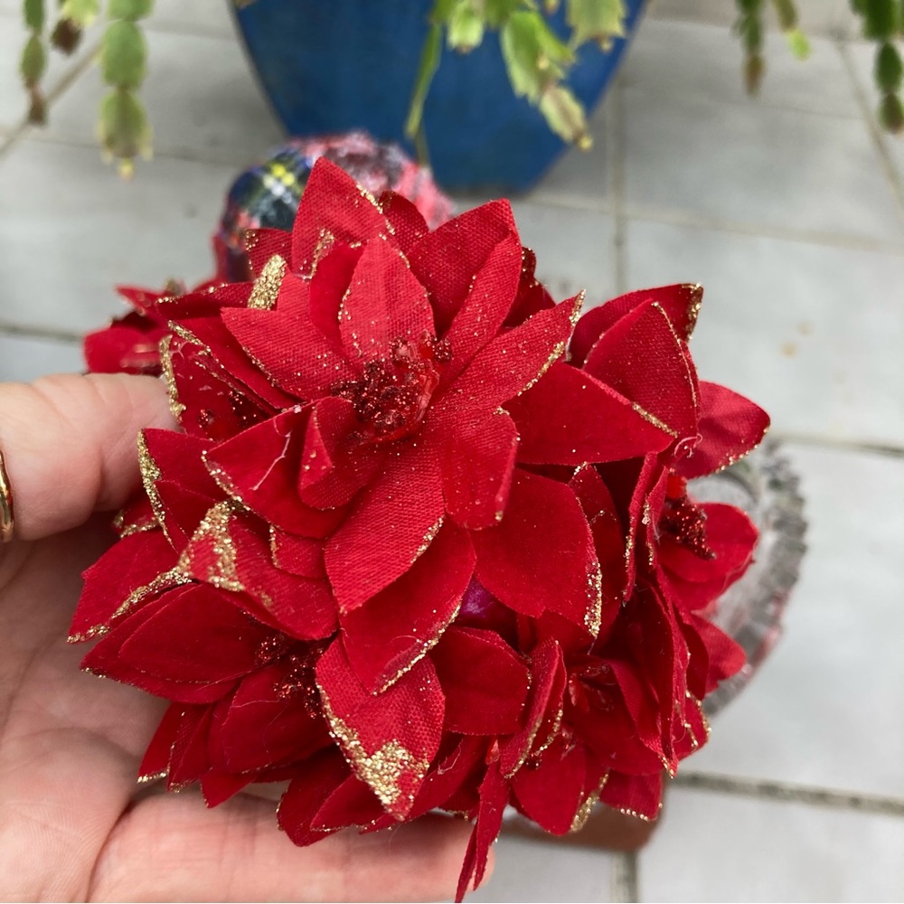 Sonoma Holiday Decorative Spheres 9 Vase Filler Red Plaid Berries Poinsettia NEW - Picture 10 of 10